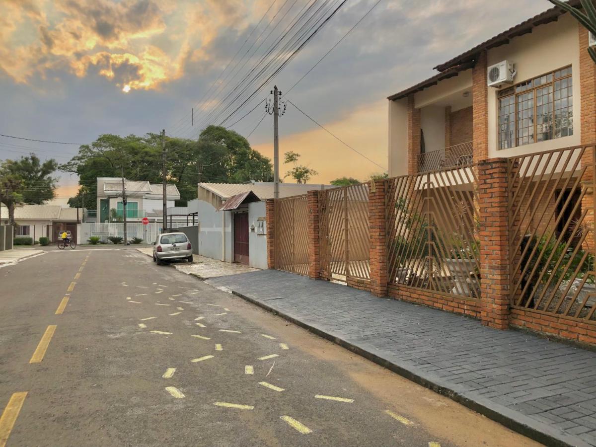 Casa com PISCINA próximo ATRATIVOS / wifi / garagem Foz do Iguaçu Exterior foto