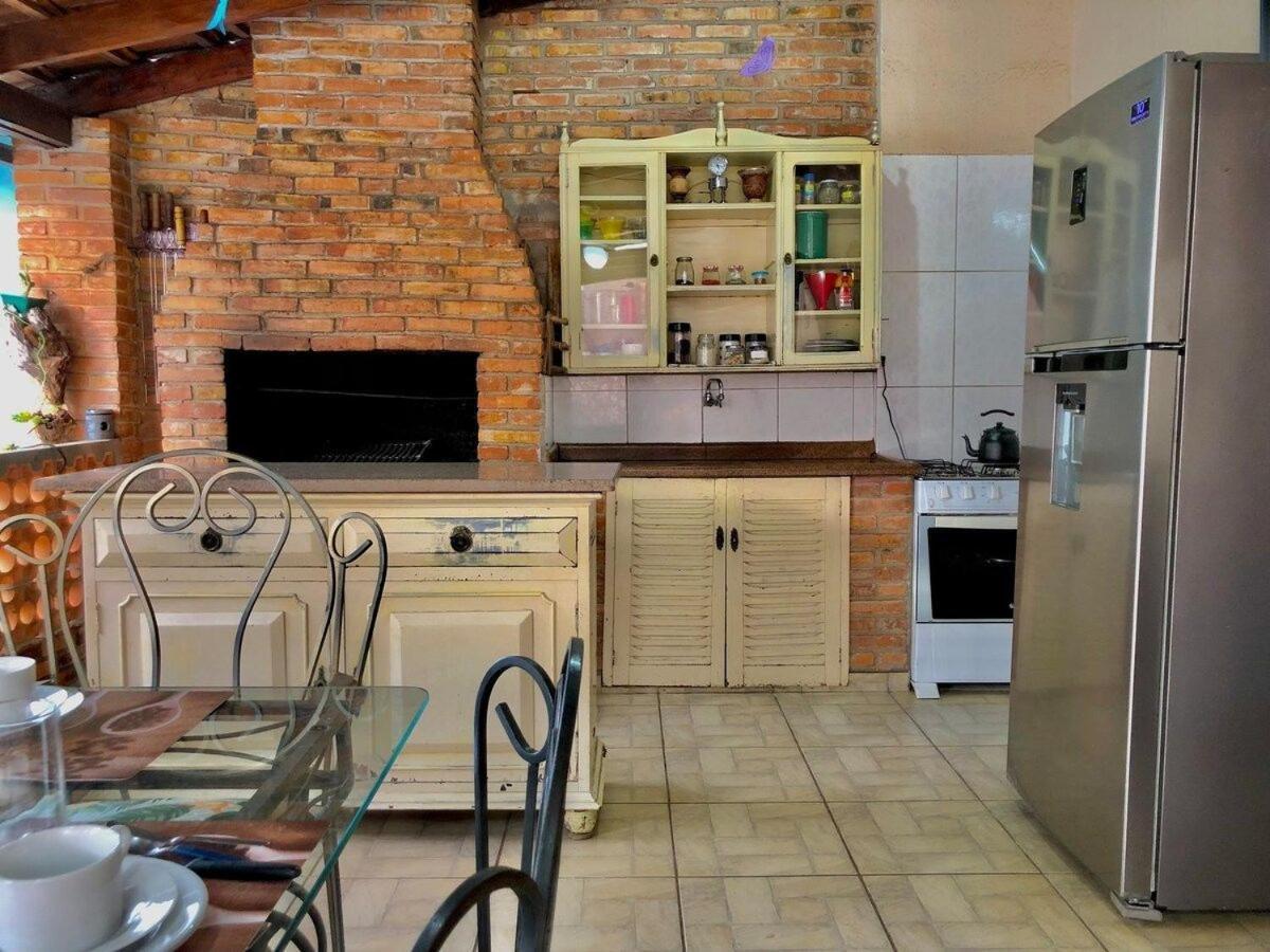 Casa com PISCINA próximo ATRATIVOS / wifi / garagem Foz do Iguaçu Exterior foto