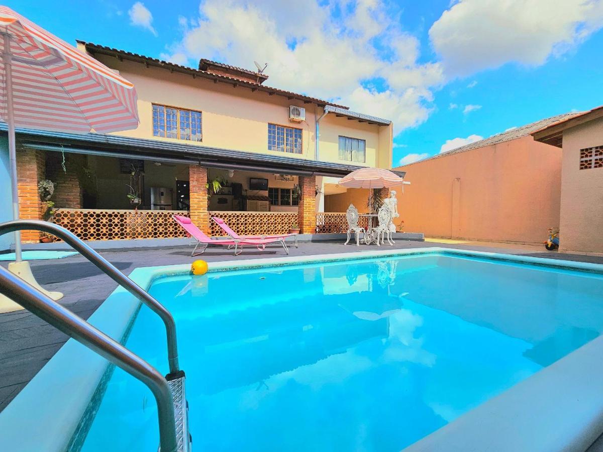 Casa com PISCINA próximo ATRATIVOS / wifi / garagem Foz do Iguaçu Exterior foto
